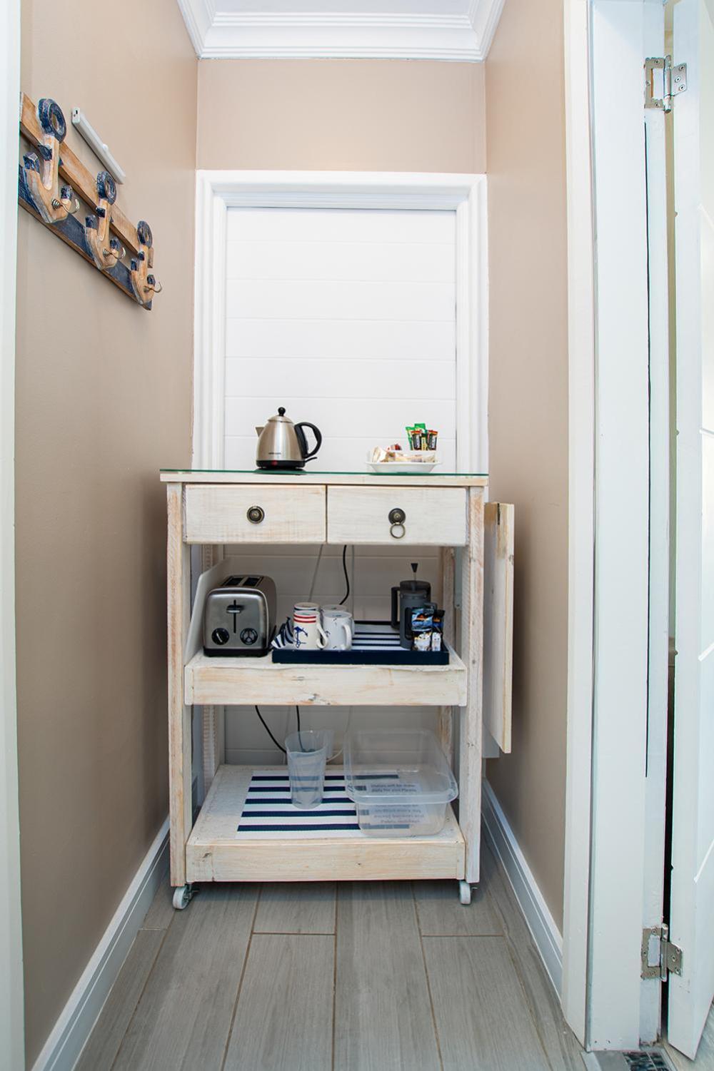 Pearl White Sands Glentana Room photo