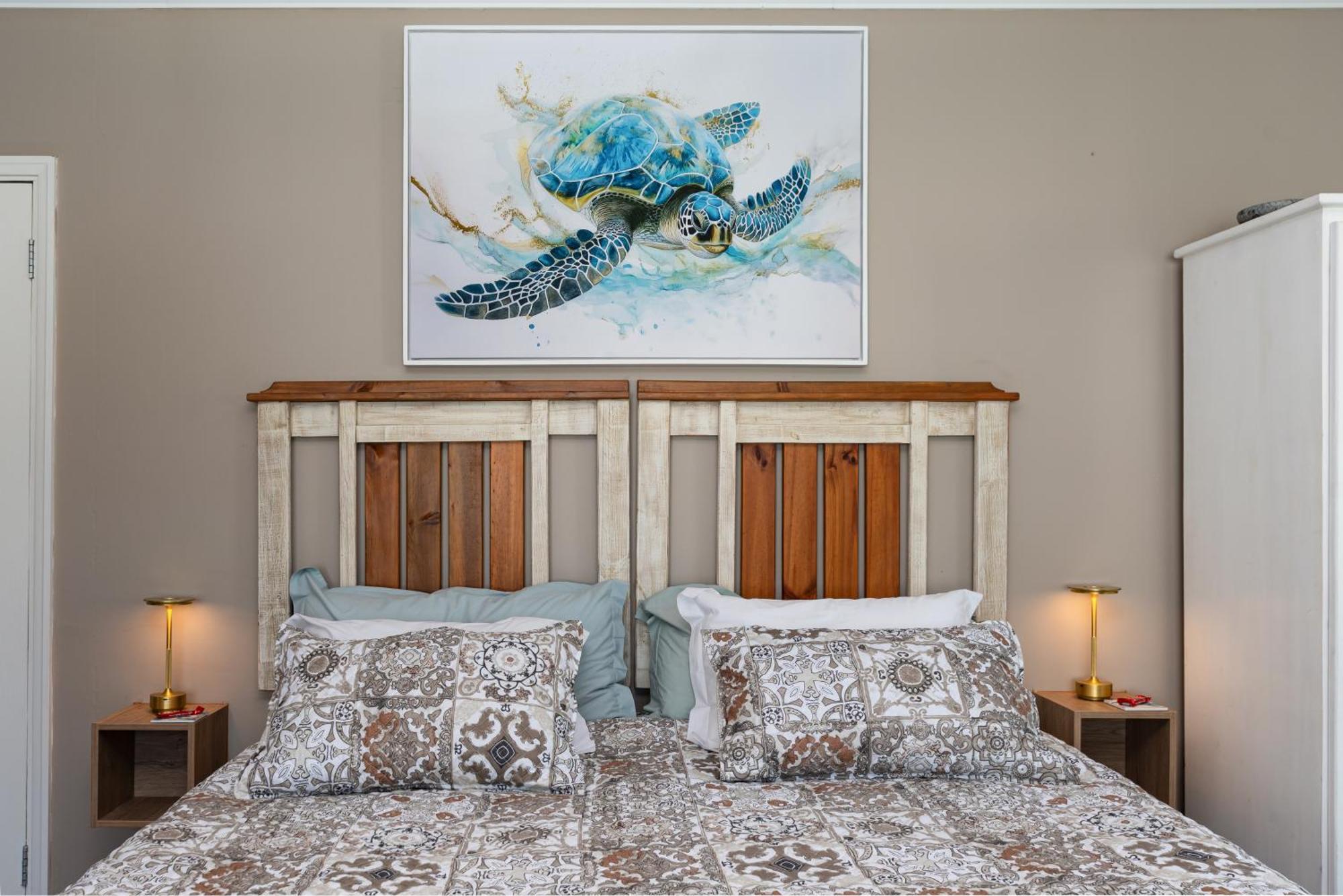 Pearl White Sands Glentana Room photo