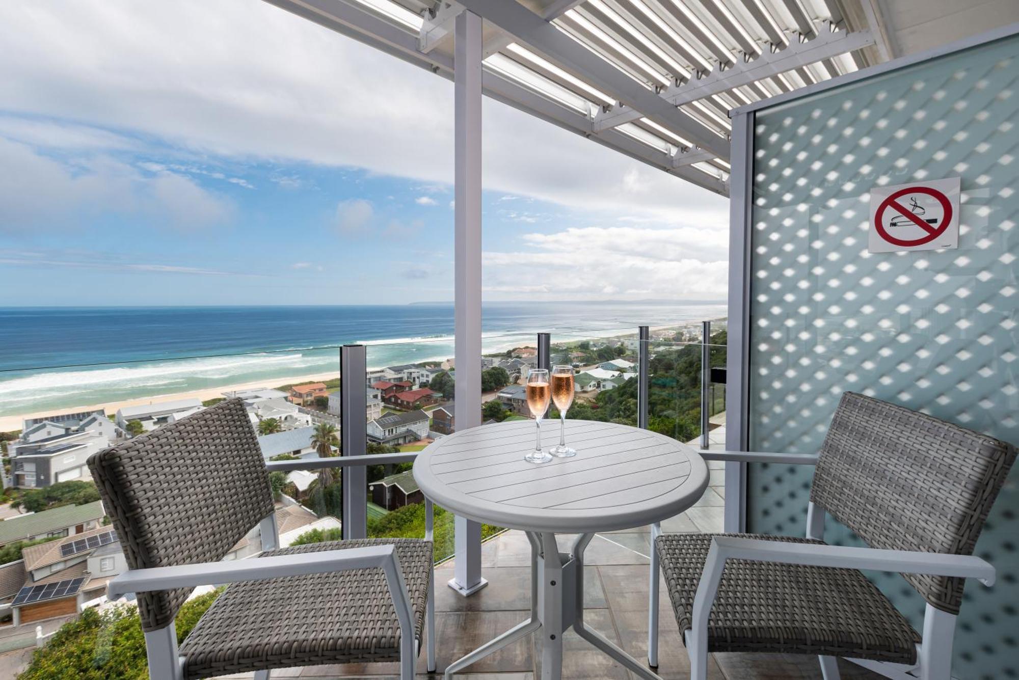 Pearl White Sands Glentana Exterior photo